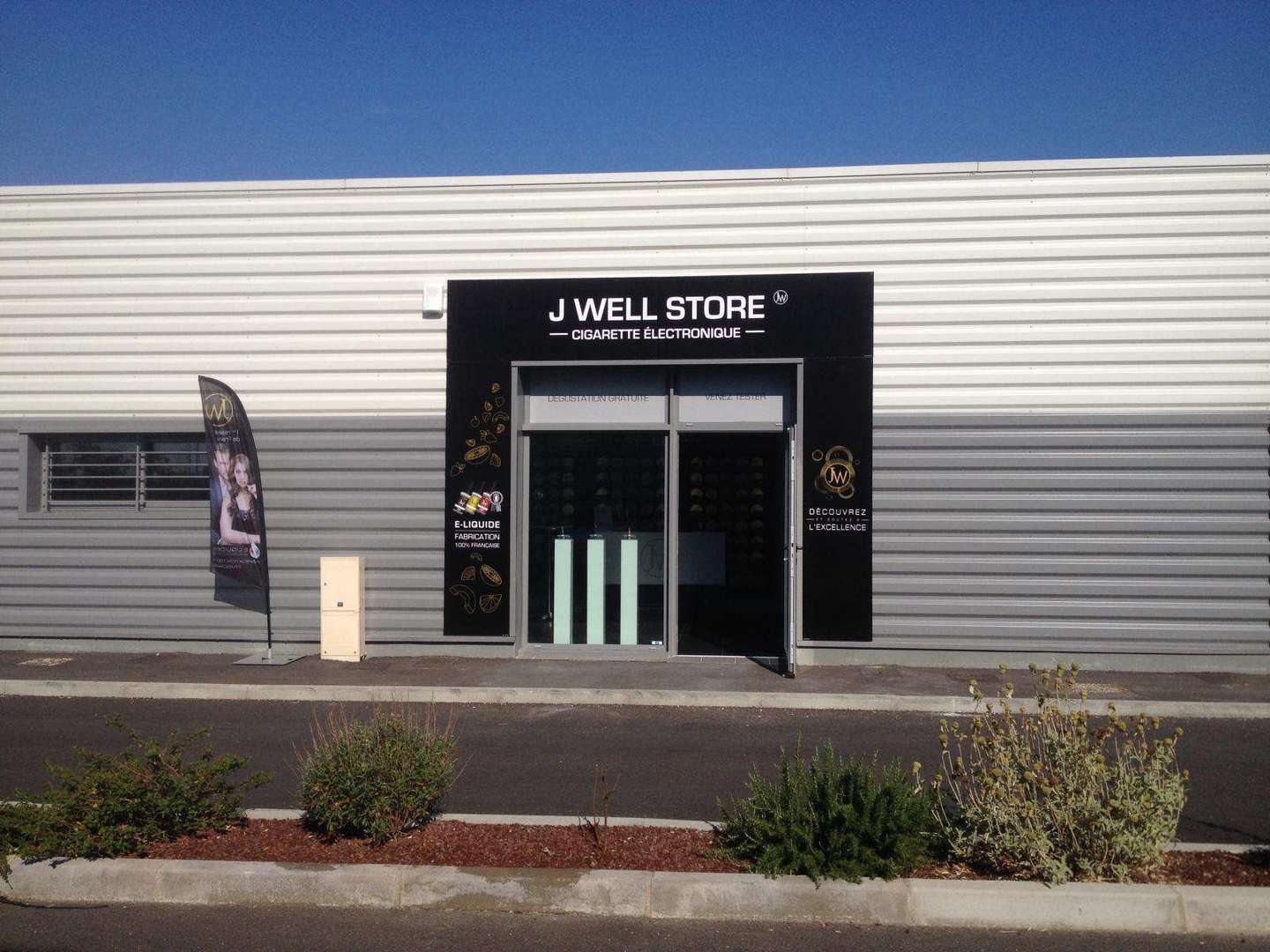 Jwell Store : Tabac et cigarette lectronique Snas 13560 (adresse, horaire  et avis)