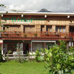 8 A Huit Supermarket Toros