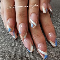 A Chacune Ses Ongles