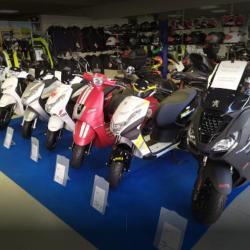 Accel R Moto Scoot