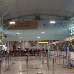 Aéroport Napoléon Bonaparte