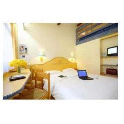 Aix Hotel