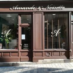 Amande Et Noisette