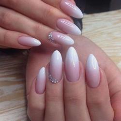 Ariane Nails