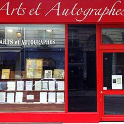 Arts Et Autographes