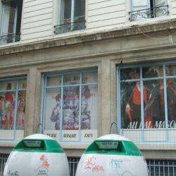 Au Bal Masqué