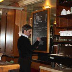 Au Bistro