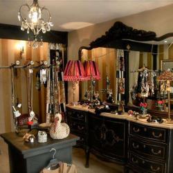 Au Boudoir De Louise