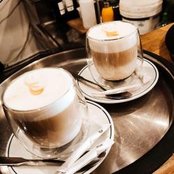 Au Café De Juan