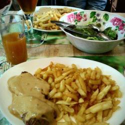 Au Cheval Blanc