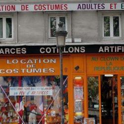 Au Clown De La République