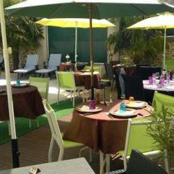 Au Jardin Saint Laurent