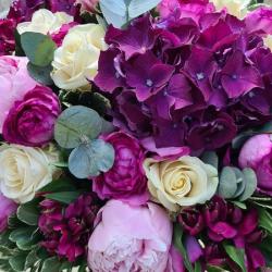 Au Nom De La Rose
