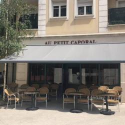 Au Petit Caporal