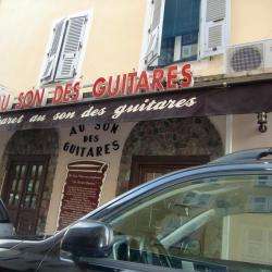 Au Son Des Guitares