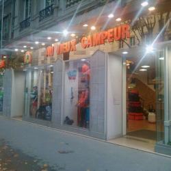 Au Vieux Campeur
