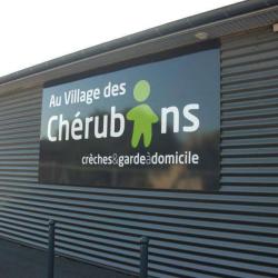 Au Village Des Chérubins
