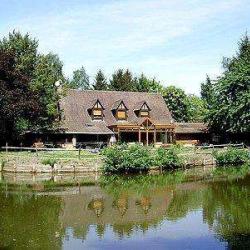 Auberge Du Bord Des Eaux