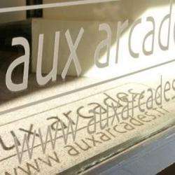 Aux Arcades