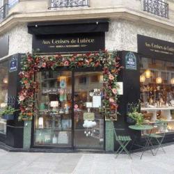 Aux Cerises De Lutèce