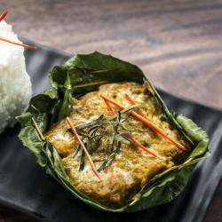 Aux Filles Du Cambodge