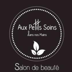 Aux Petits Soins Dans Nos Mains