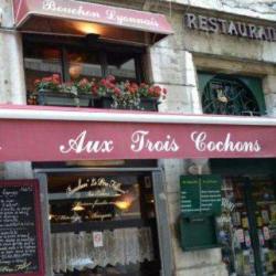 Aux Trois Cochons
