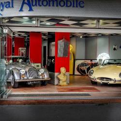Avanti Motors : Royal Automobile