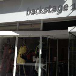 Backstage 17