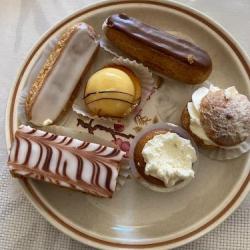 Baguettes & Chouquettes