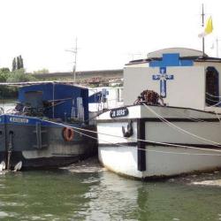 Bateau Chapelle " Je Sers "