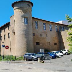 Bayonne