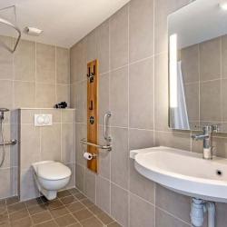 B&b Hotel Centre Port De Commerce