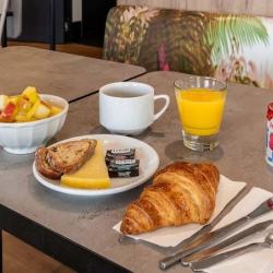 B&b Hotel Centre Port De Commerce