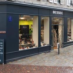 Bessec Vannes Centre Ville Femme