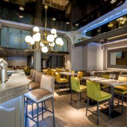 Bistro De Paris