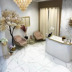 Blk Beauty House