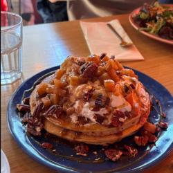 Bloomy Brunch & Coffee