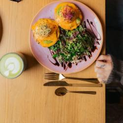 Bloomy Brunch & Coffee