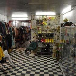 Blow Up Vintage Store