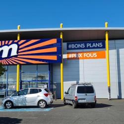 B&m