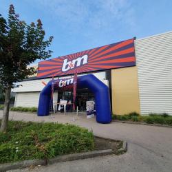B&m