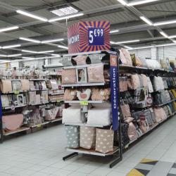 B&m