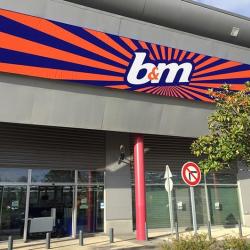 B&m