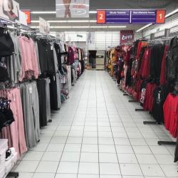 B&m