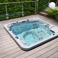 Bonheur Piscines & Spas Laval 53