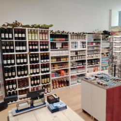 Bordeaux Local Tourist Shop