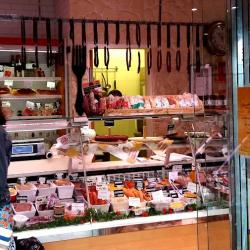 Boucherie Des Arènes