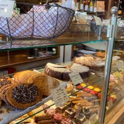 Boulangerie Akiko Et Philippe Bruere