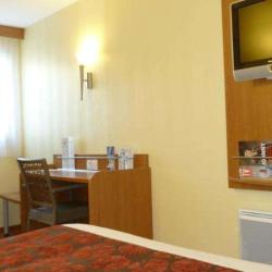 Brit Hotel
